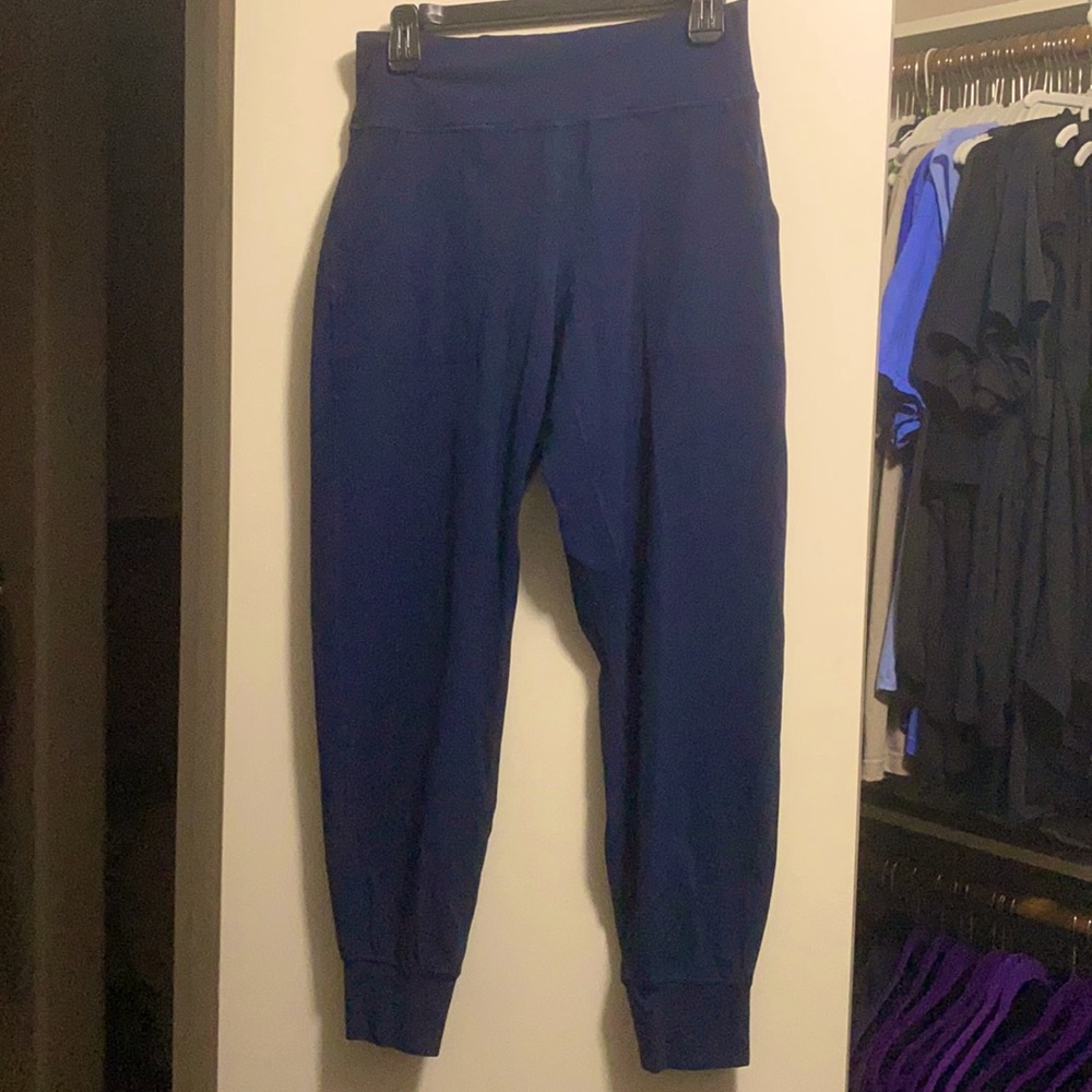 Lululemon, navy blue align jogger. Size 8